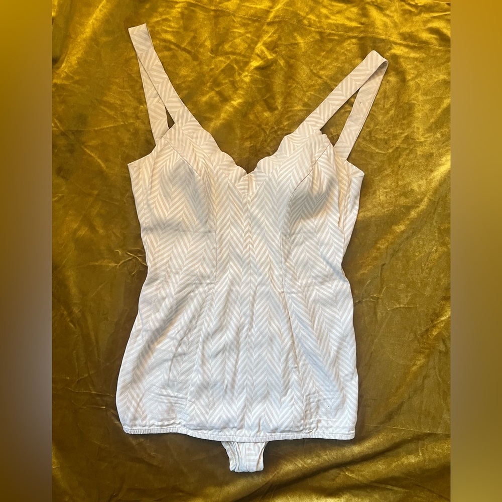 1950s White Women's One-Piece Swim suit Chevron Texture -M